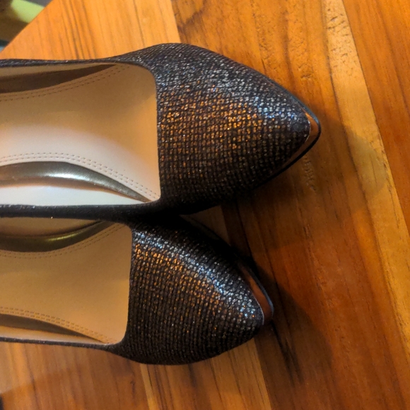 Enzo Angiolini Women's Pumps, bronze 4inch heels - Picture 3 of 9